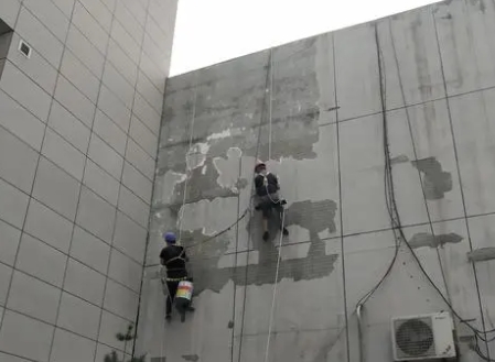 阿拉善右楼顶漏水维修公司分享下阿拉善右外墙防水的注意事项